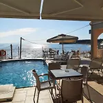 Corali Beach 4*