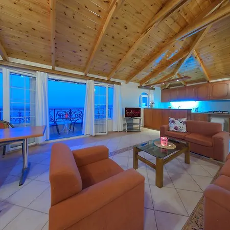 Corali Beach 4*