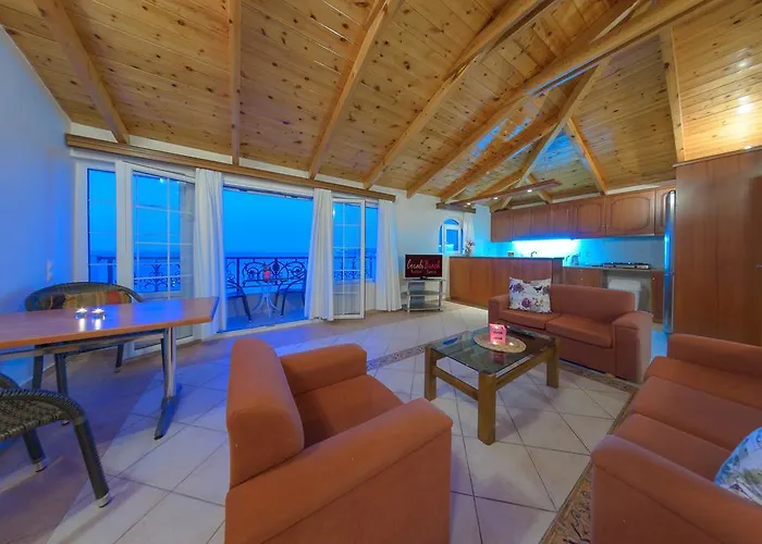 Corali Beach 4*