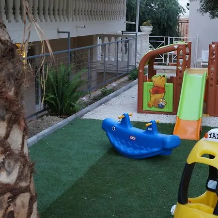 Corali Apartahotel