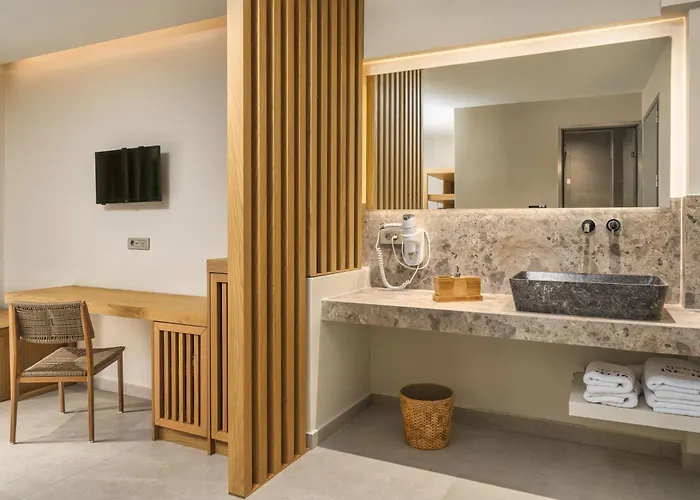 Corali Apartmanhotel 4*